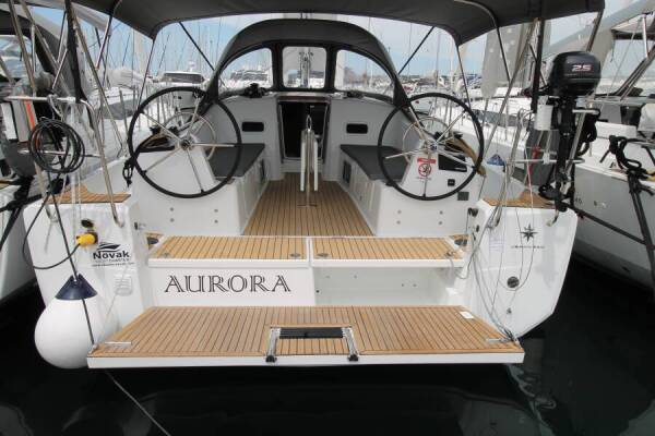 Sun Odyssey 380 • Aurora