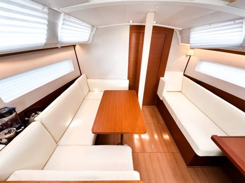 Sun Odyssey 380 Calypso Express