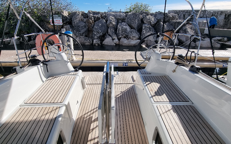Sun Odyssey 380 