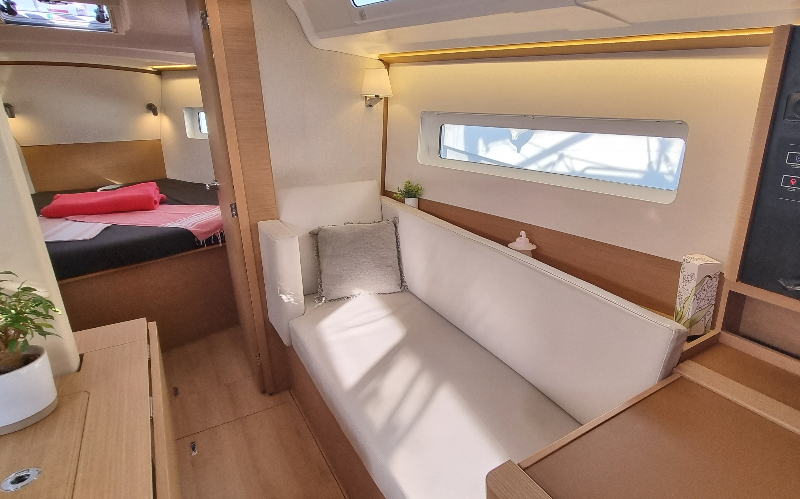 Sun Odyssey 380 
