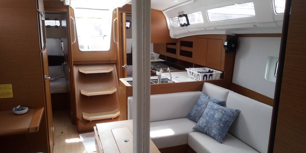 Sun Odyssey 380 Fontalba
