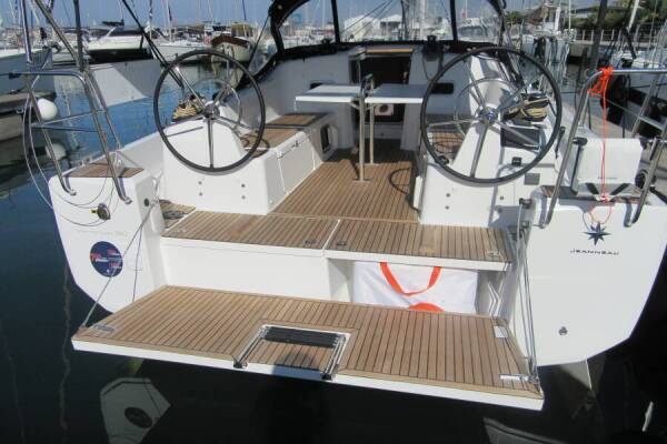 Sun Odyssey 380 • Euforica