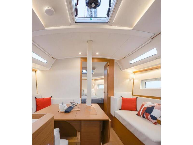 Sun Odyssey 380 Orion