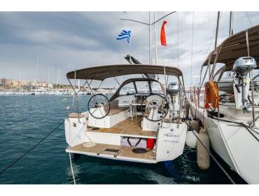 Sun Odyssey 380 • FILIPPOS II