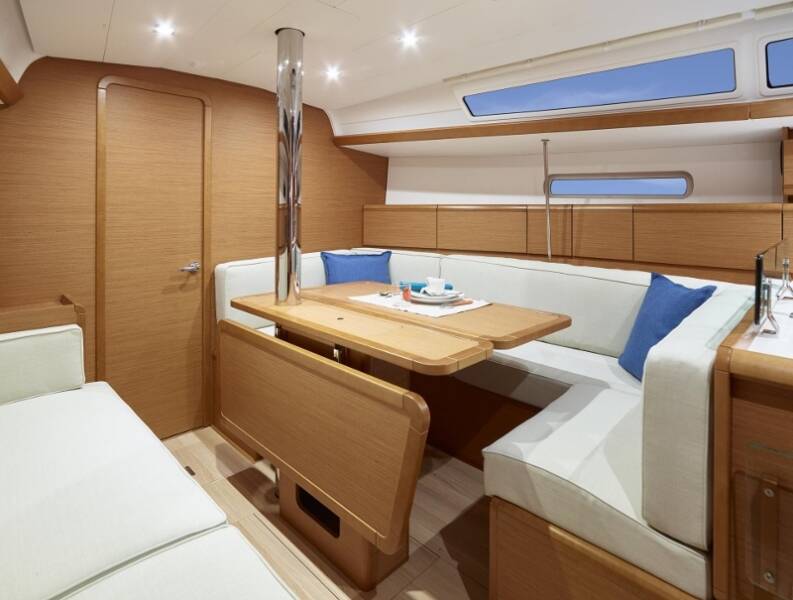 Sun Odyssey 389 PITTA