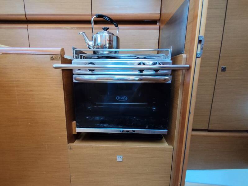 Sun Odyssey 389 PEACOK