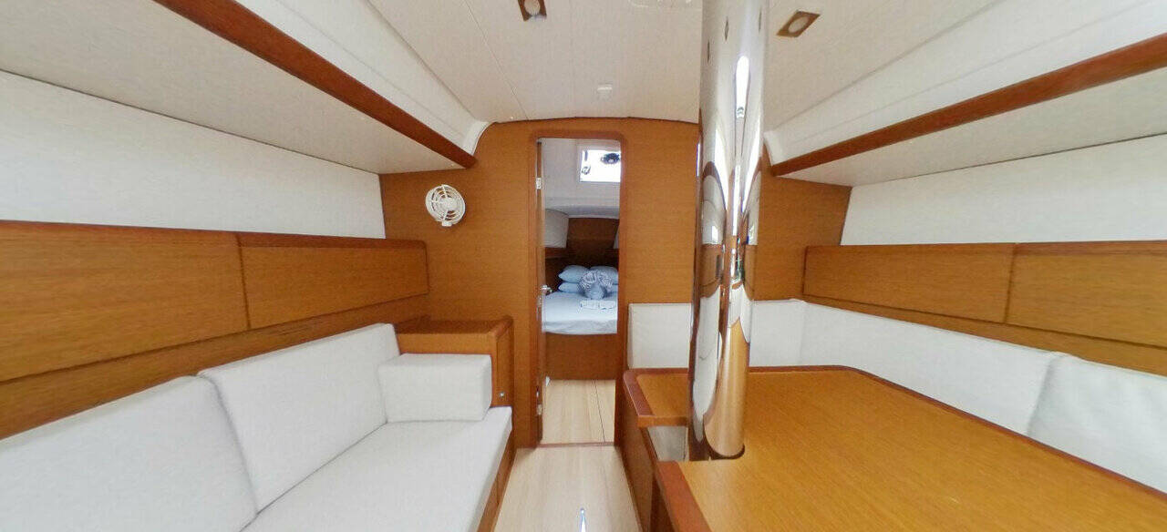 Sun Odyssey 389 Carelli