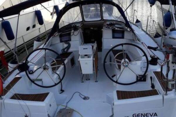 Sun Odyssey 389 • Geneva
