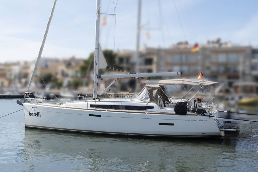 Sun Odyssey 389 • BarElli