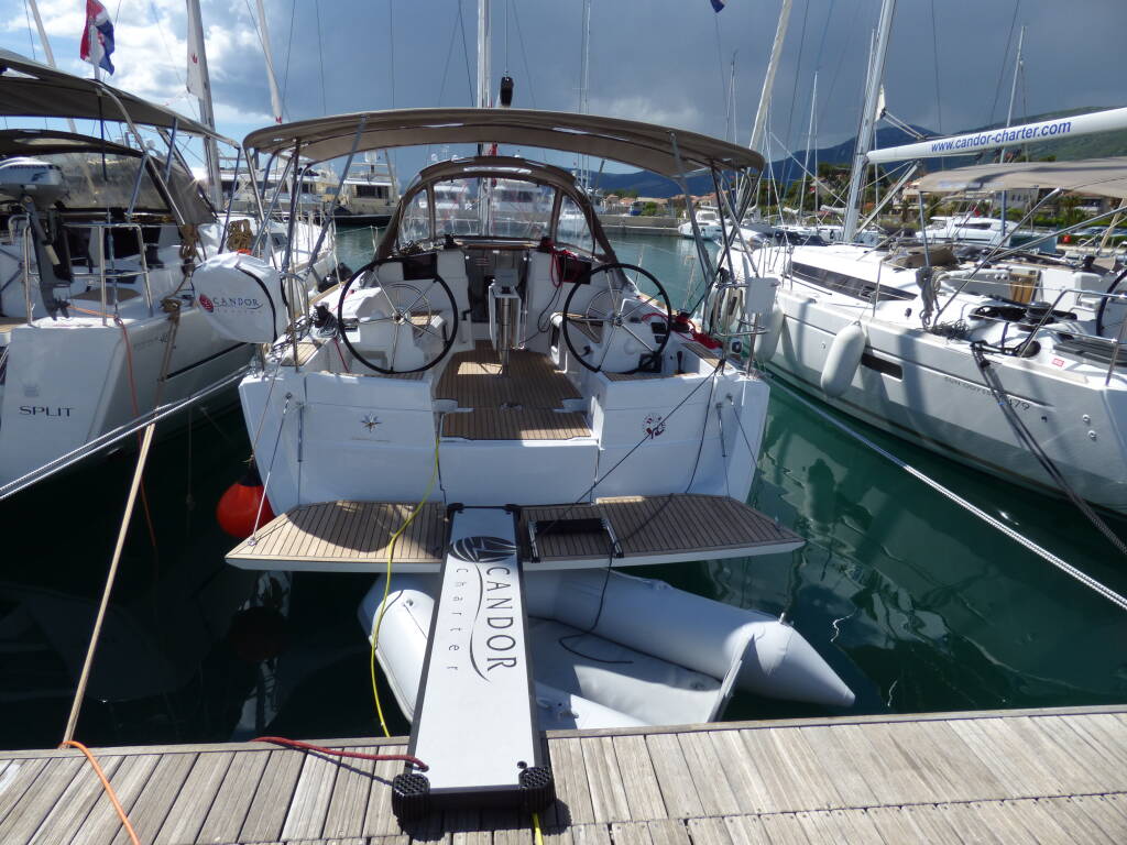 Sun Odyssey 389 VACSKAMATI