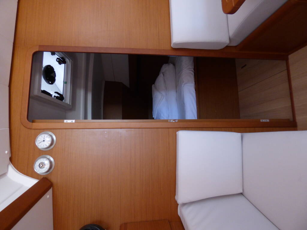 Sun Odyssey 389 VACSKAMATI