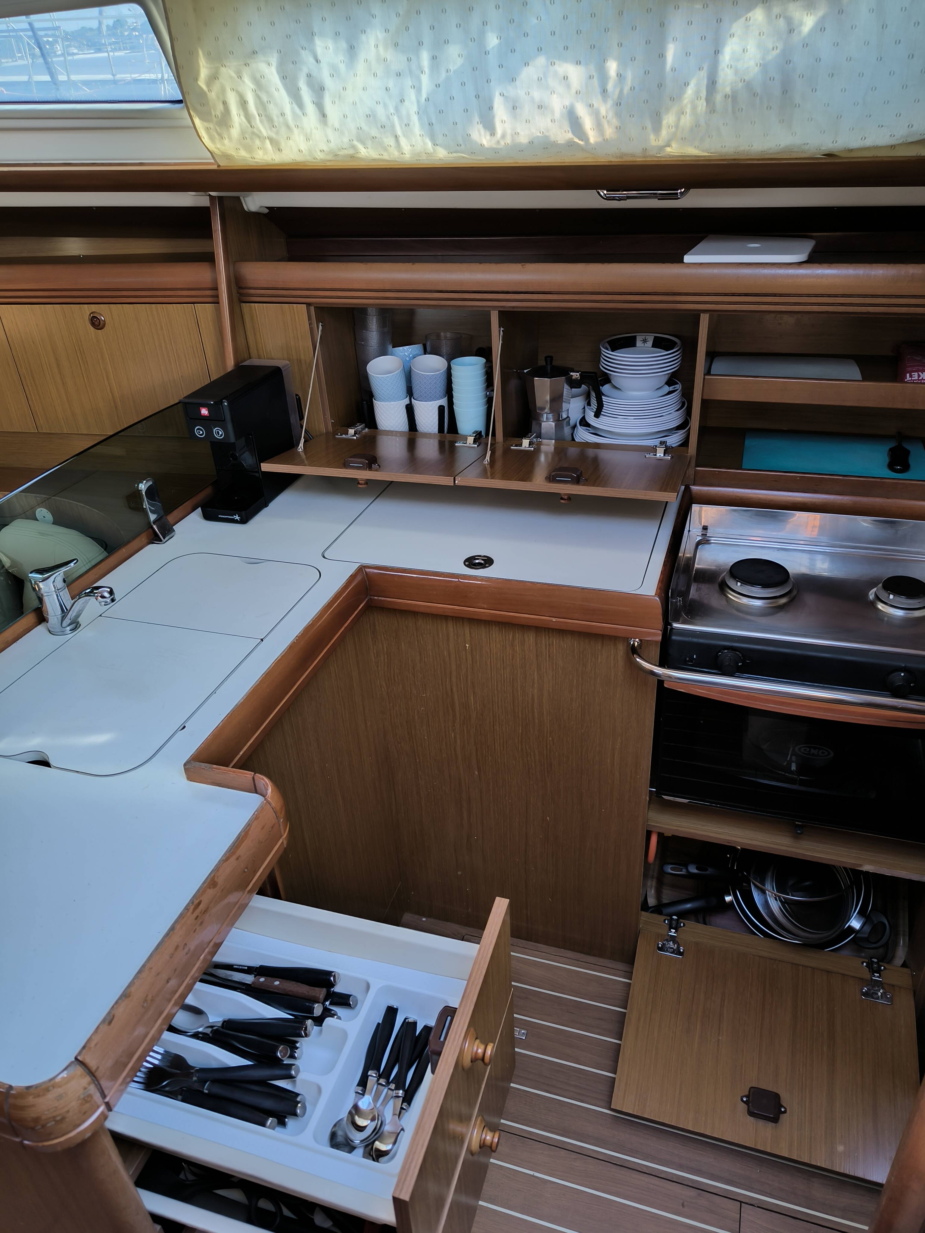 Sun Odyssey 39i Bookie Too