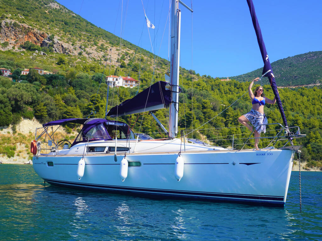 Sun Odyssey 39i • Bookie Too