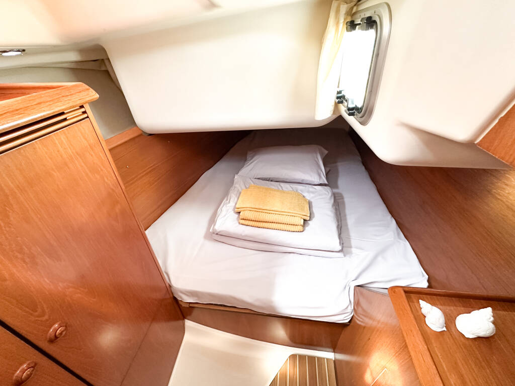 Sun Odyssey 40.3 Azure