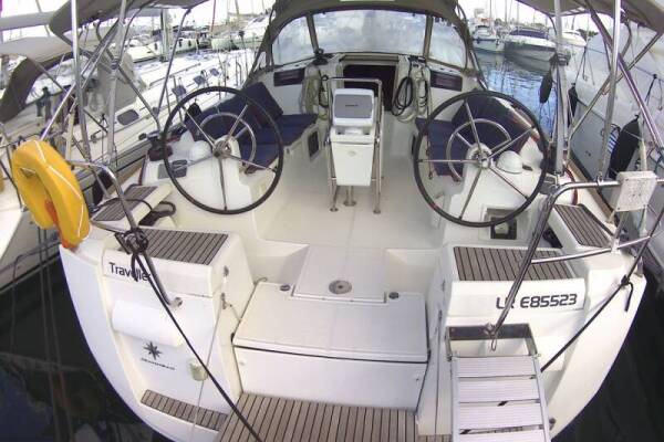 Sun Odyssey 409 • Traveller