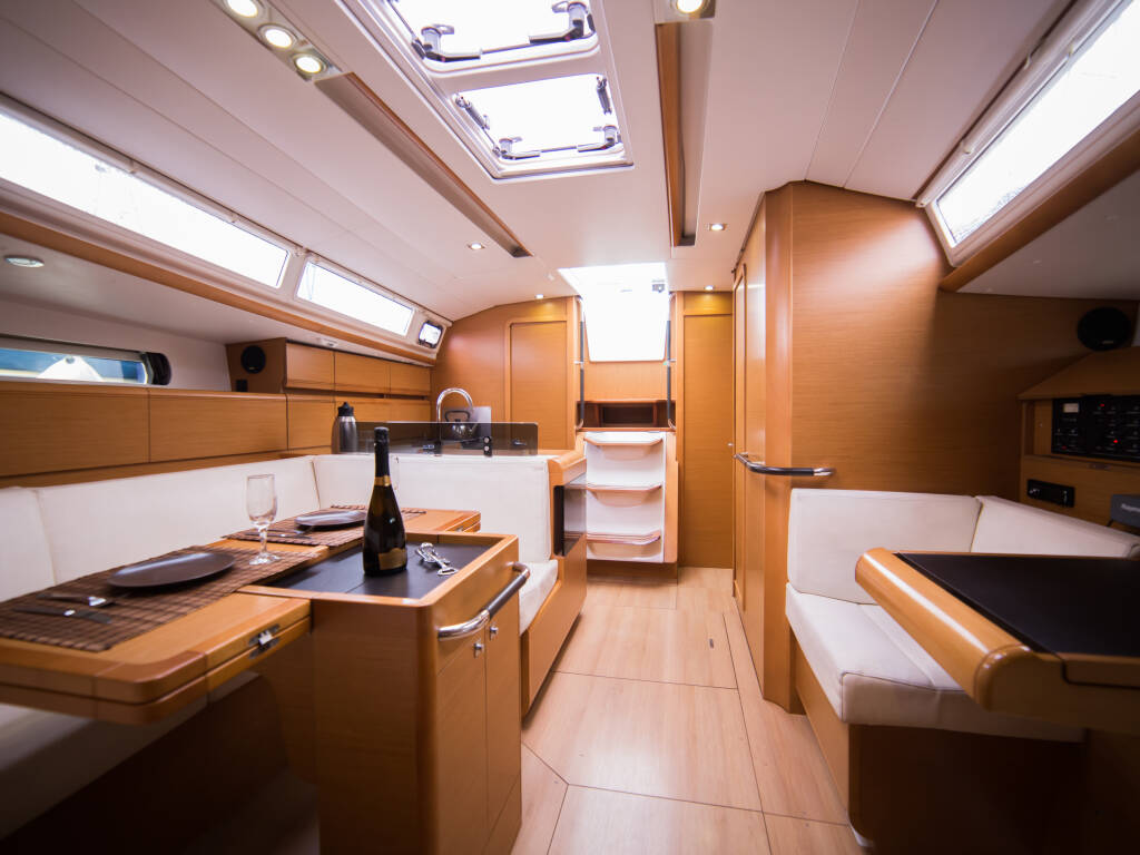 Sun Odyssey 409 Leonidas