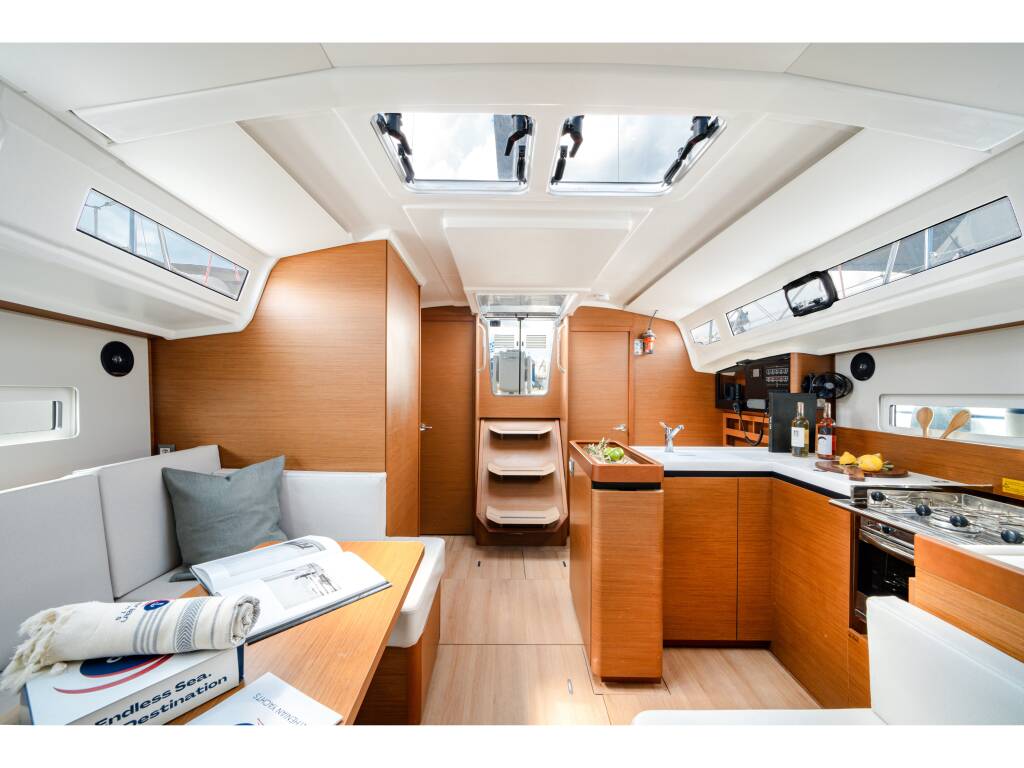 Sun Odyssey 410 LAERTES