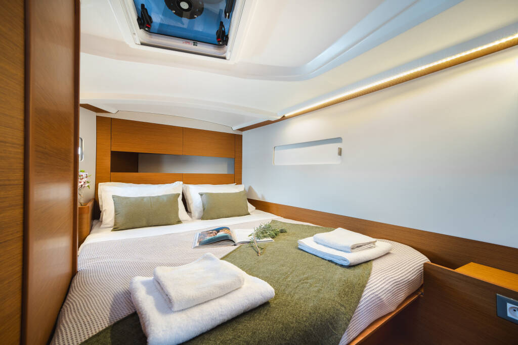 Sun Odyssey 410 LAERTES