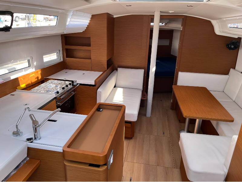 Sun Odyssey 410 OSKAR  new 2024 (air condition, solar panels)