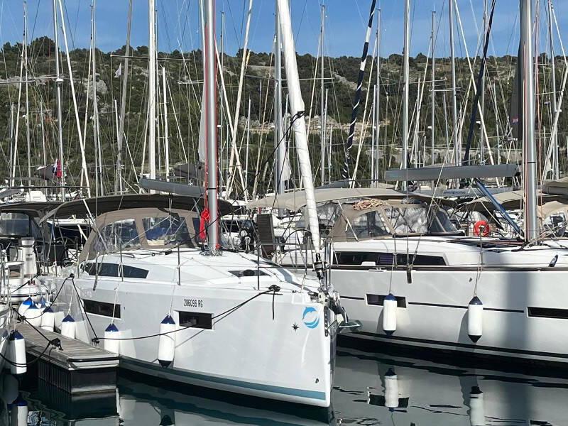 Sun Odyssey 410 OSKAR  new 2024 (air condition, solar panels)