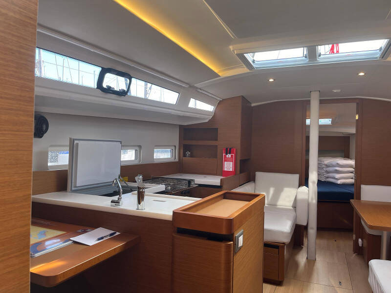 Sun Odyssey 410 OSKAR  new 2024 (air condition, solar panels)