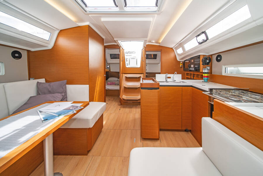 Sun Odyssey 410 Nami