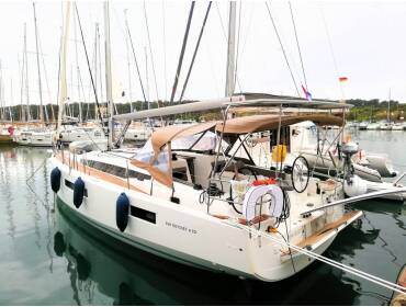 Sun Odyssey 410 • Rosso Bianco