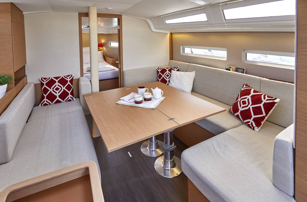 Sun Odyssey 410 Bonjour