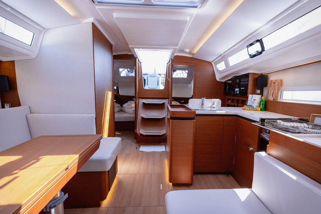 Sun Odyssey 410 Purr