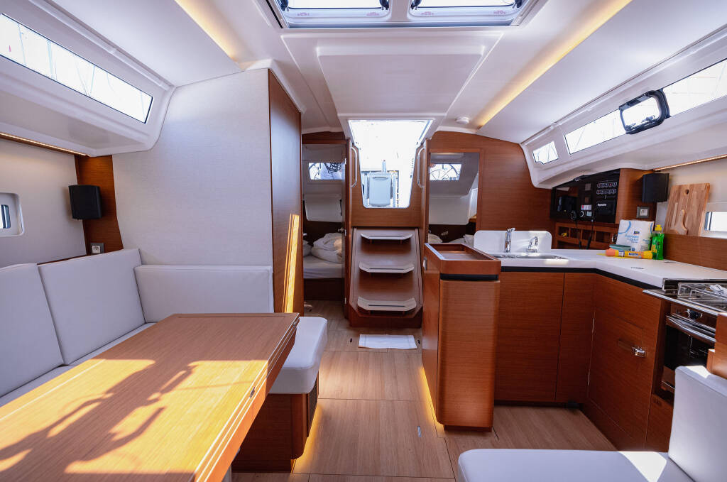 Sun Odyssey 410 Purr