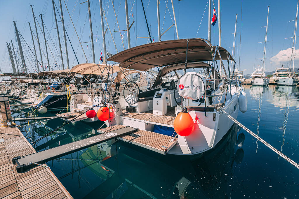 Sun Odyssey 410 Purr