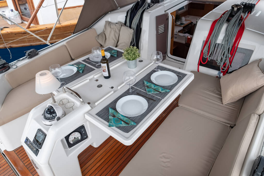 Sun Odyssey 410 Elcano