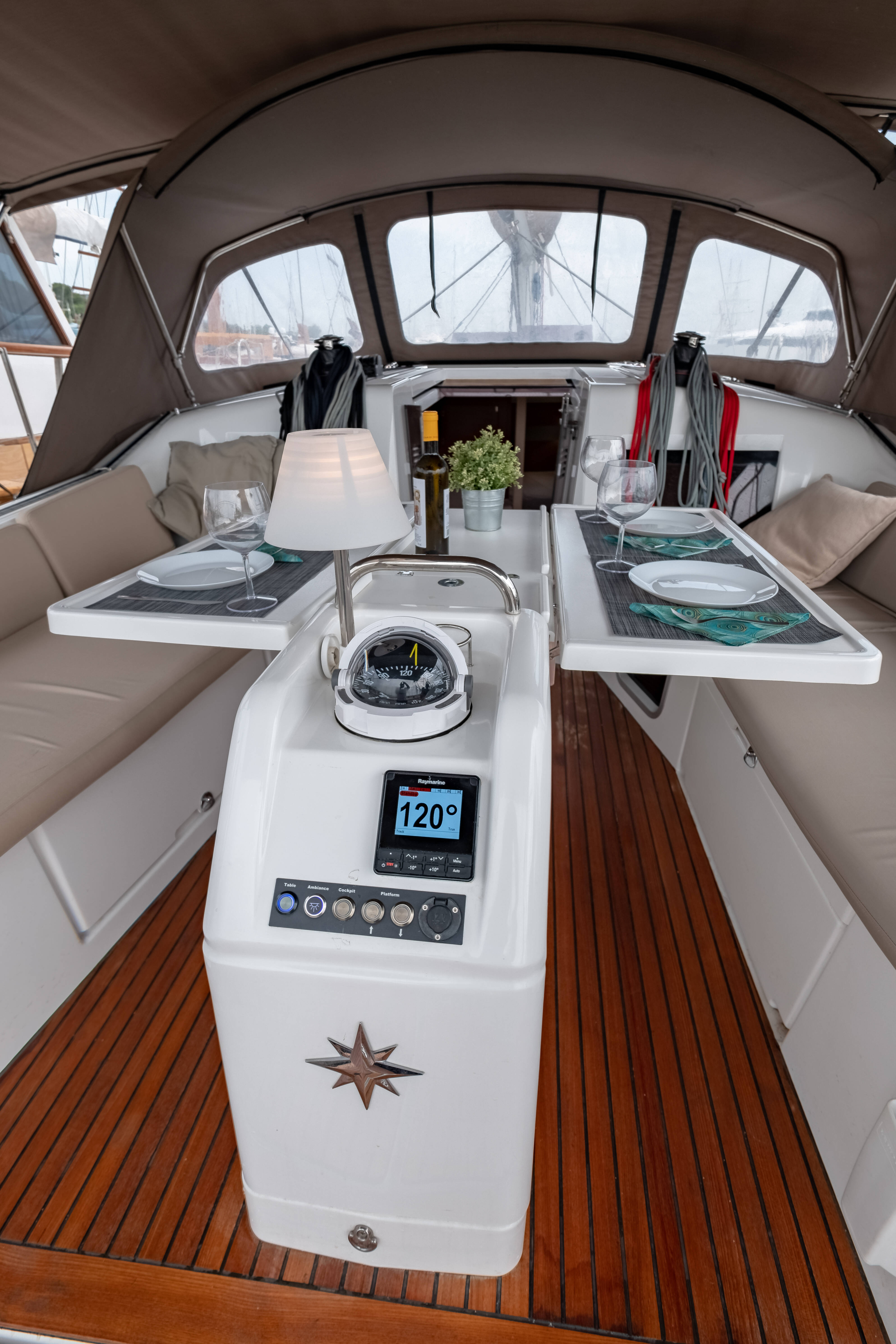 Sun Odyssey 410 Elcano