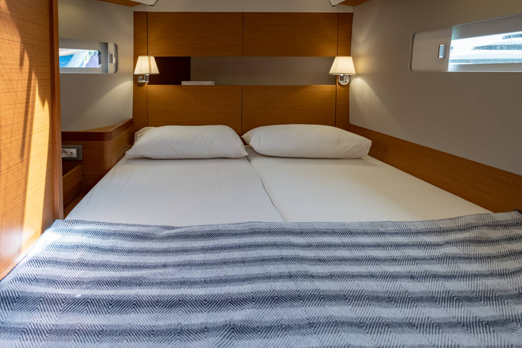 Sun Odyssey 410 Elcano