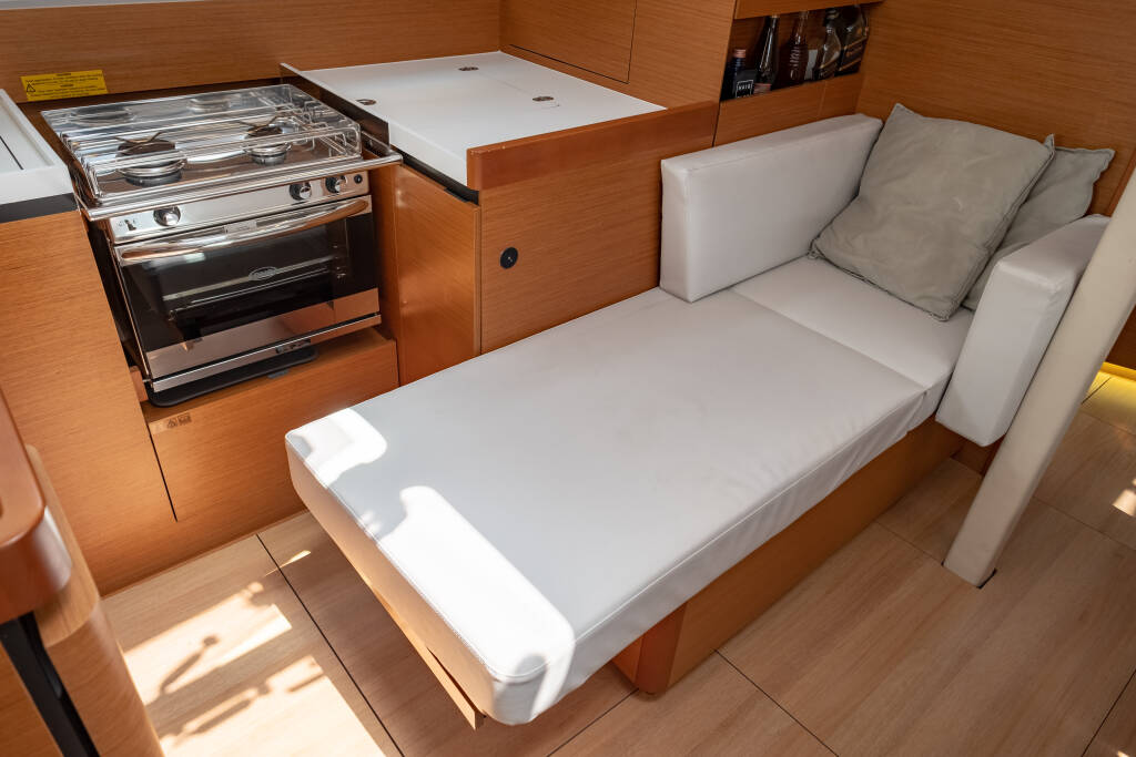 Sun Odyssey 410 Elcano