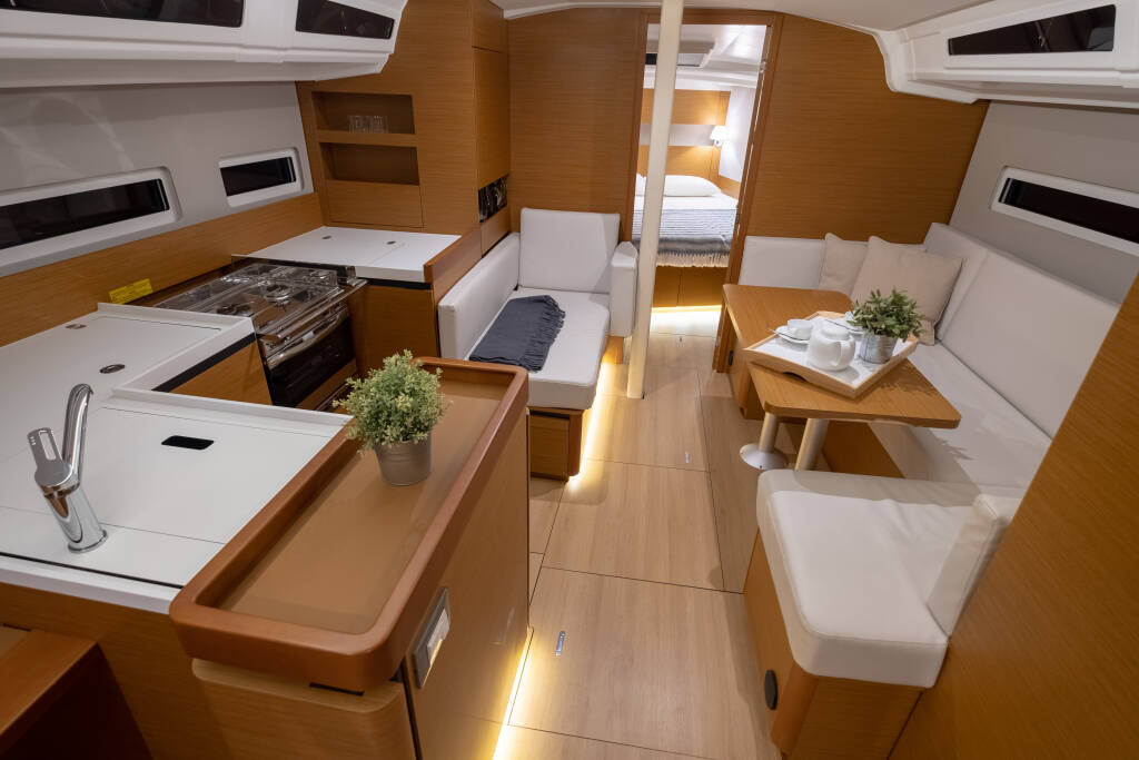 Sun Odyssey 410 Elcano