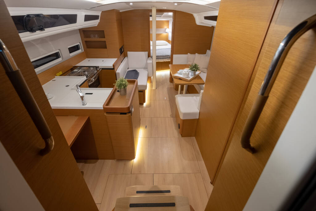 Sun Odyssey 410 Elcano