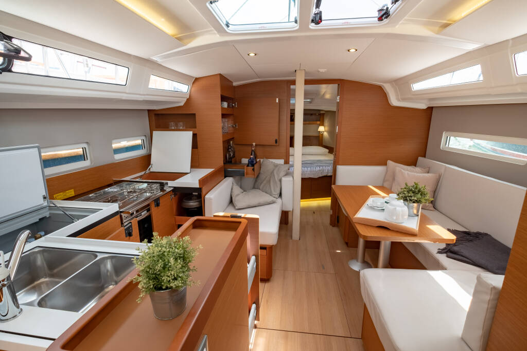 Sun Odyssey 410 Elcano