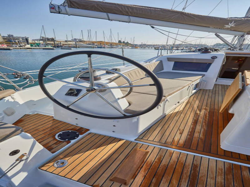 Sun Odyssey 410 Locean