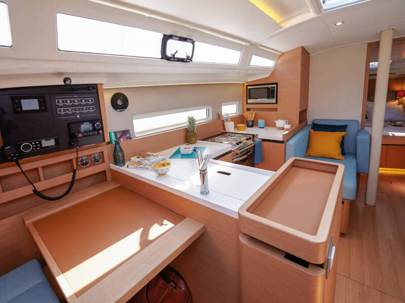 Sun Odyssey 410 Locean