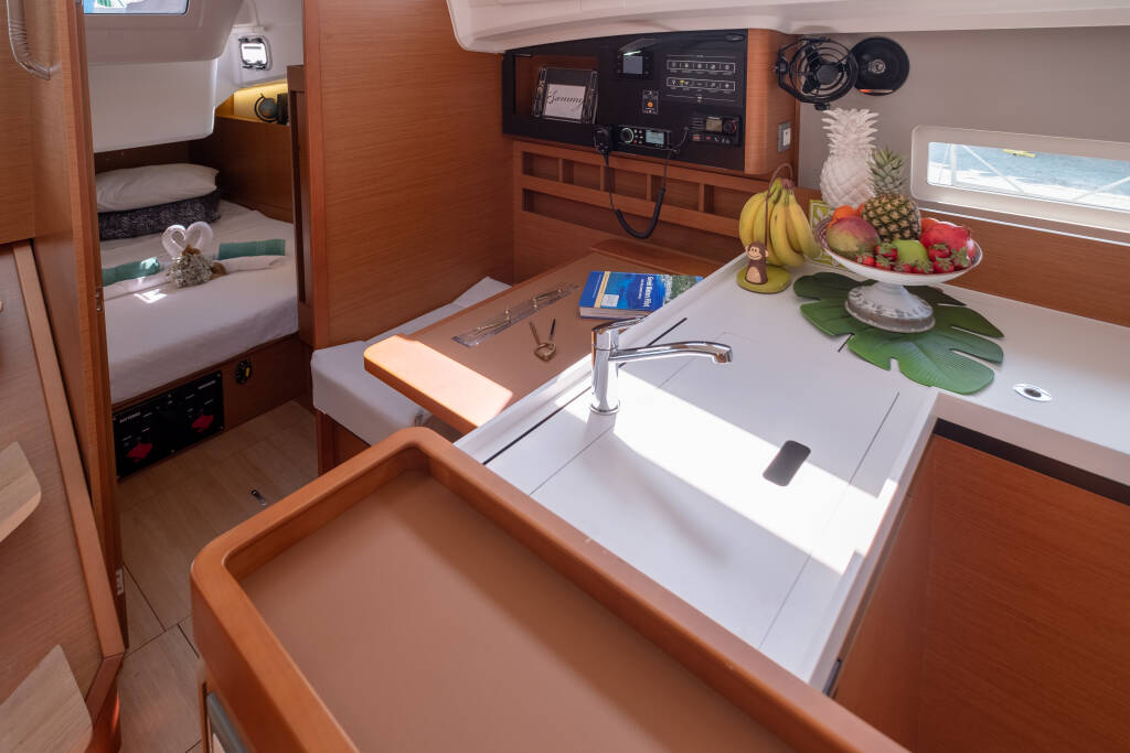 Sun Odyssey 410 Sammy