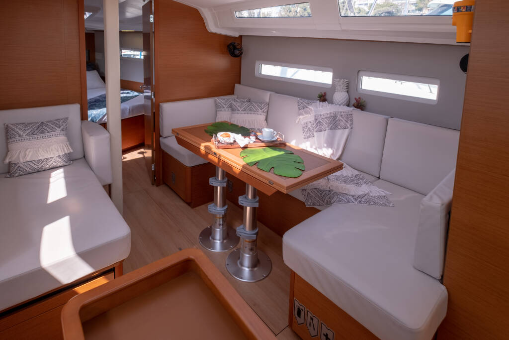 Sun Odyssey 410 Sammy