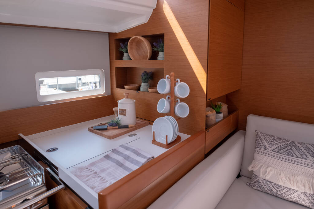 Sun Odyssey 410 Sammy