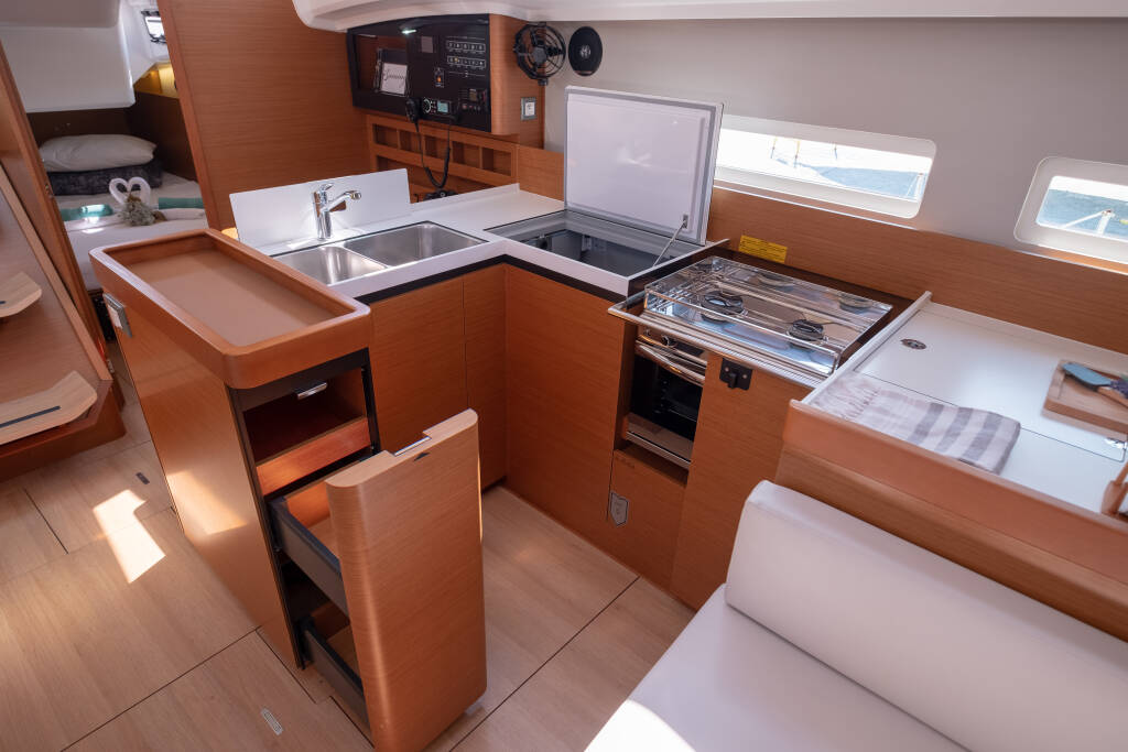 Sun Odyssey 410 Sammy