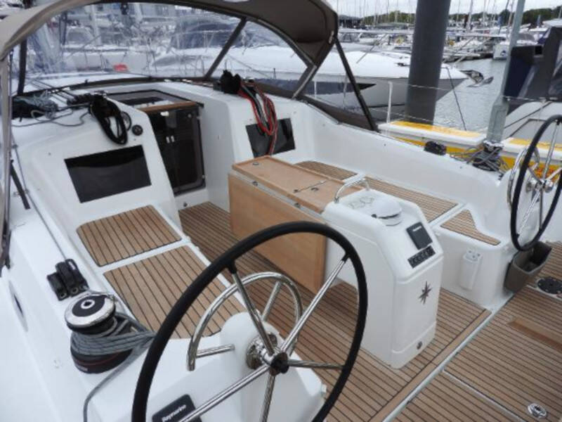 Sun Odyssey 410 Alma Libre VI