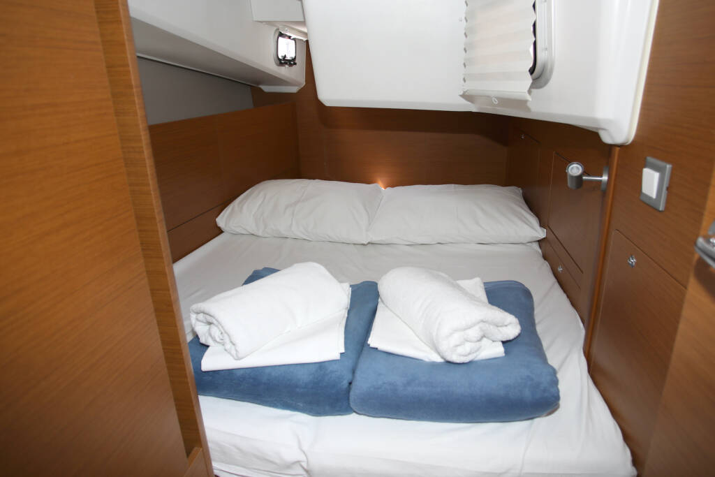 Sun Odyssey 410 Deba