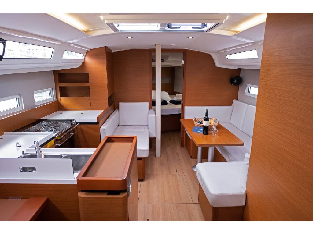 Sun Odyssey 410 Sky Kiss