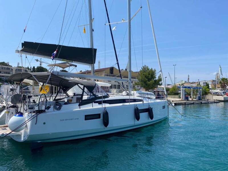 Sun Odyssey 410 Marelli