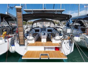 Sun Odyssey 410 • Martha