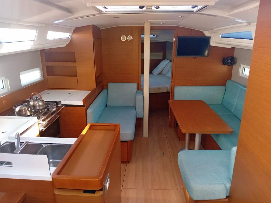 Sun Odyssey 410 Iliada